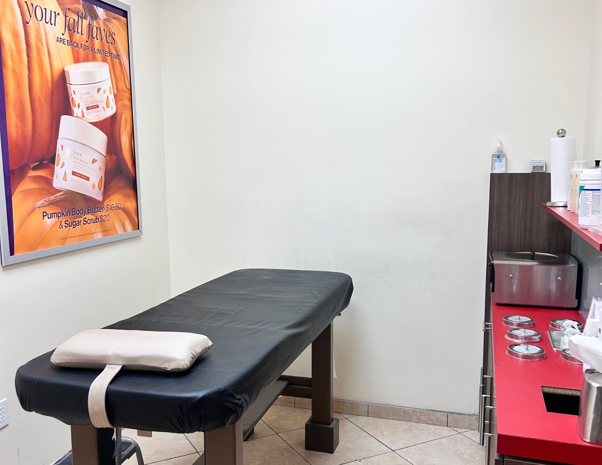 Book Waxing in Mesa with European Wax Center