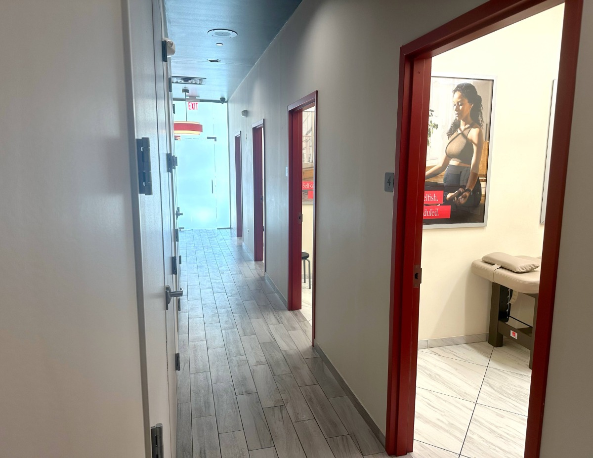 Book Your Brazilian Wax in Schaumburg at European Wax Center