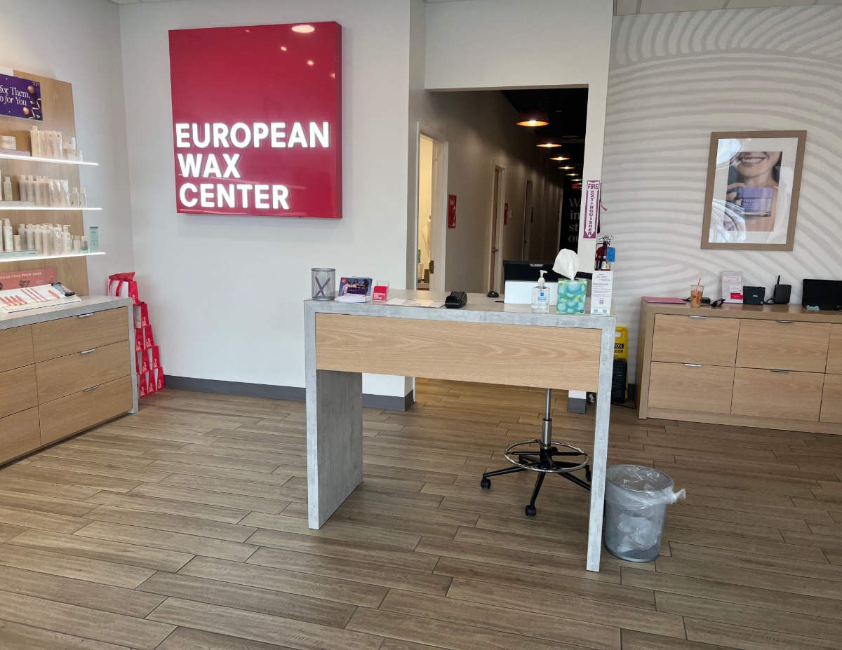 Book Branford-Branhaven Plaza Waxing Services at European Wax Center