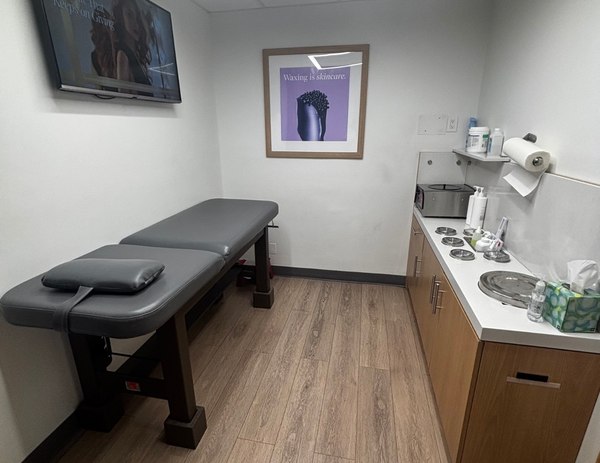 Book Lynbrook, NY Waxing & Laser Hair Removal Services at European Wax Center