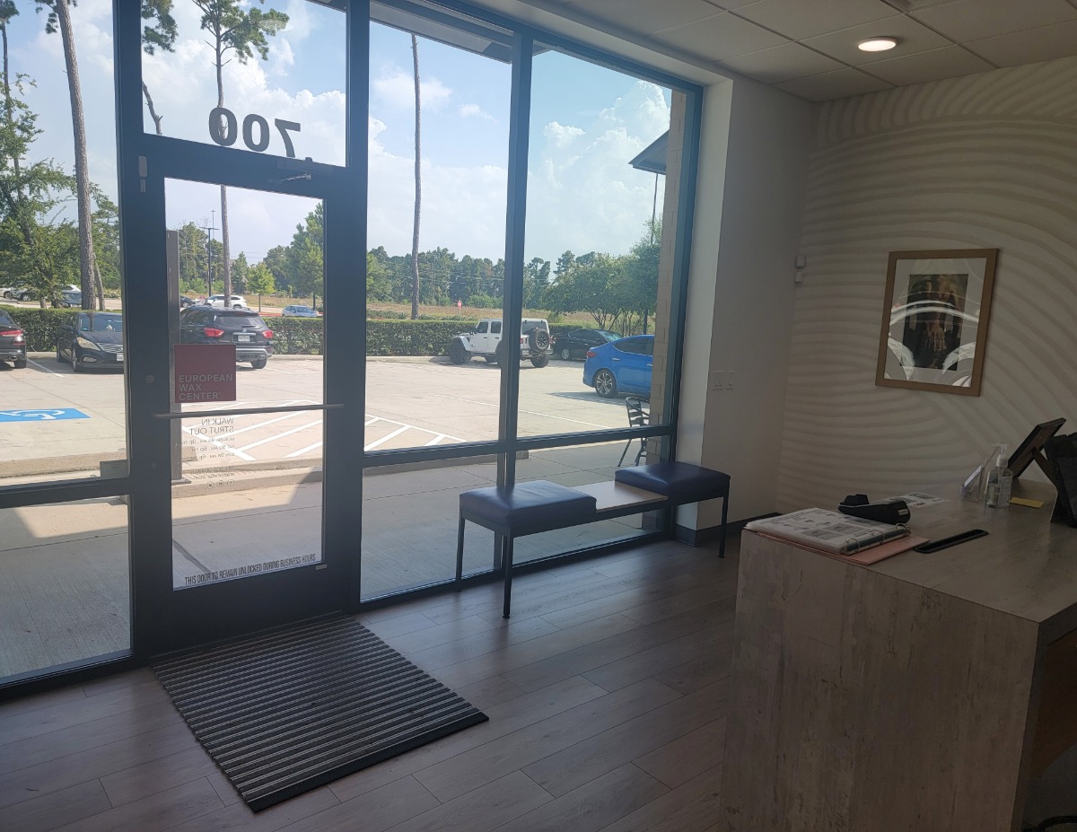 Book Waxing in Kingwood at European Wax Center