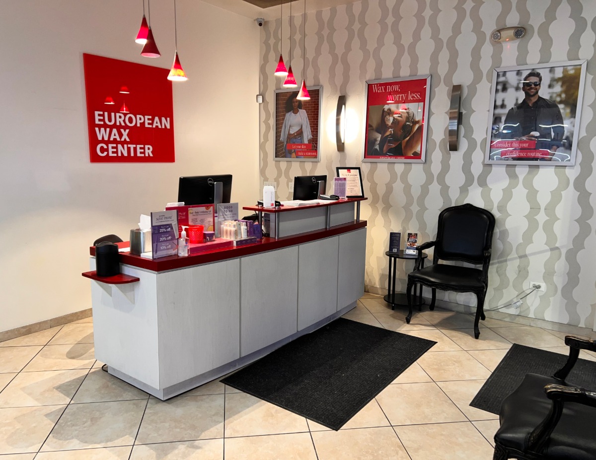 Book Waxing in Shorewood at European Wax Center