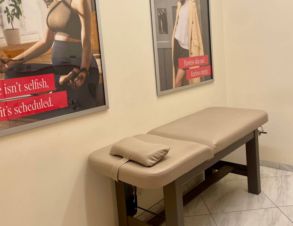 Book Waxing in Merrillville at European Wax Center