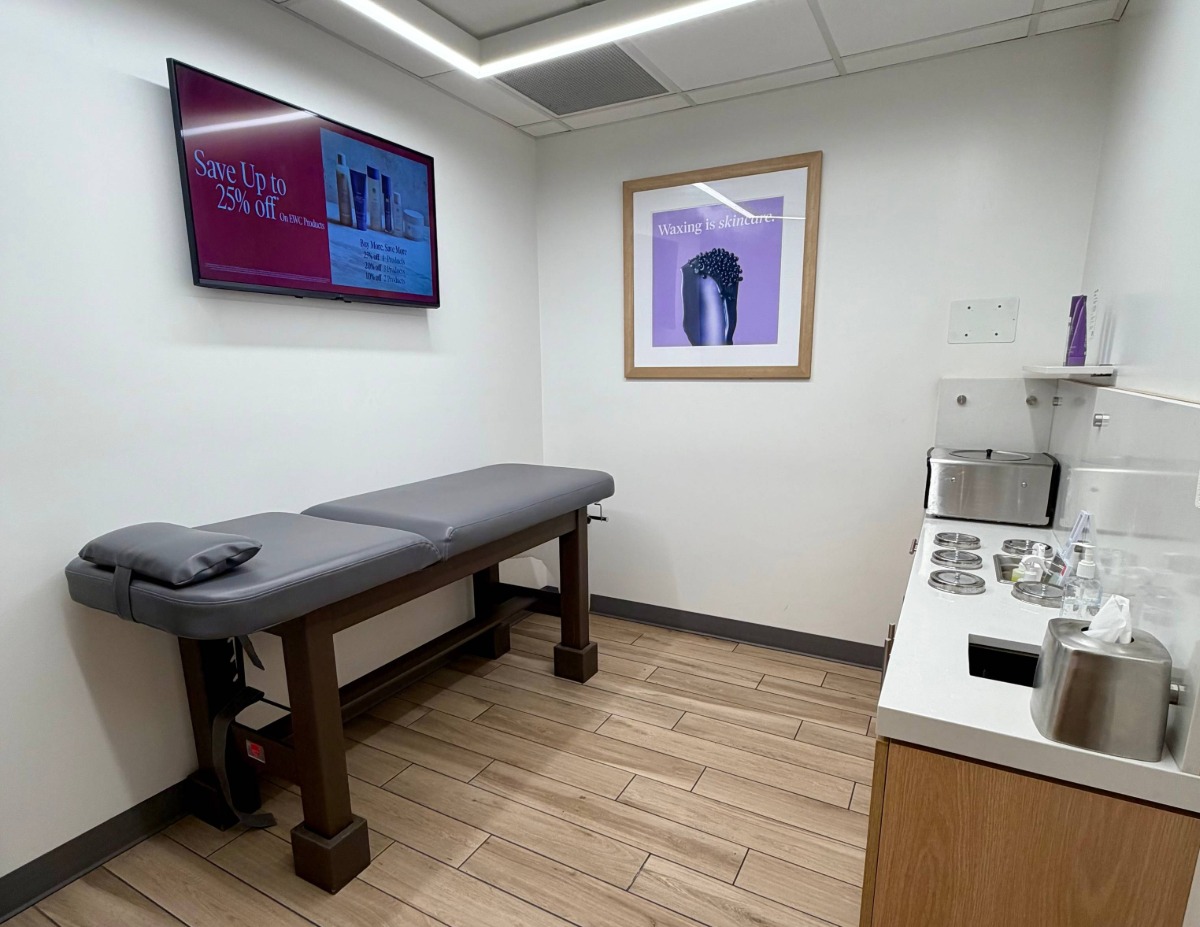 Book Issaquah – Grand Ridge Plaza Waxing Services at European Wax Center