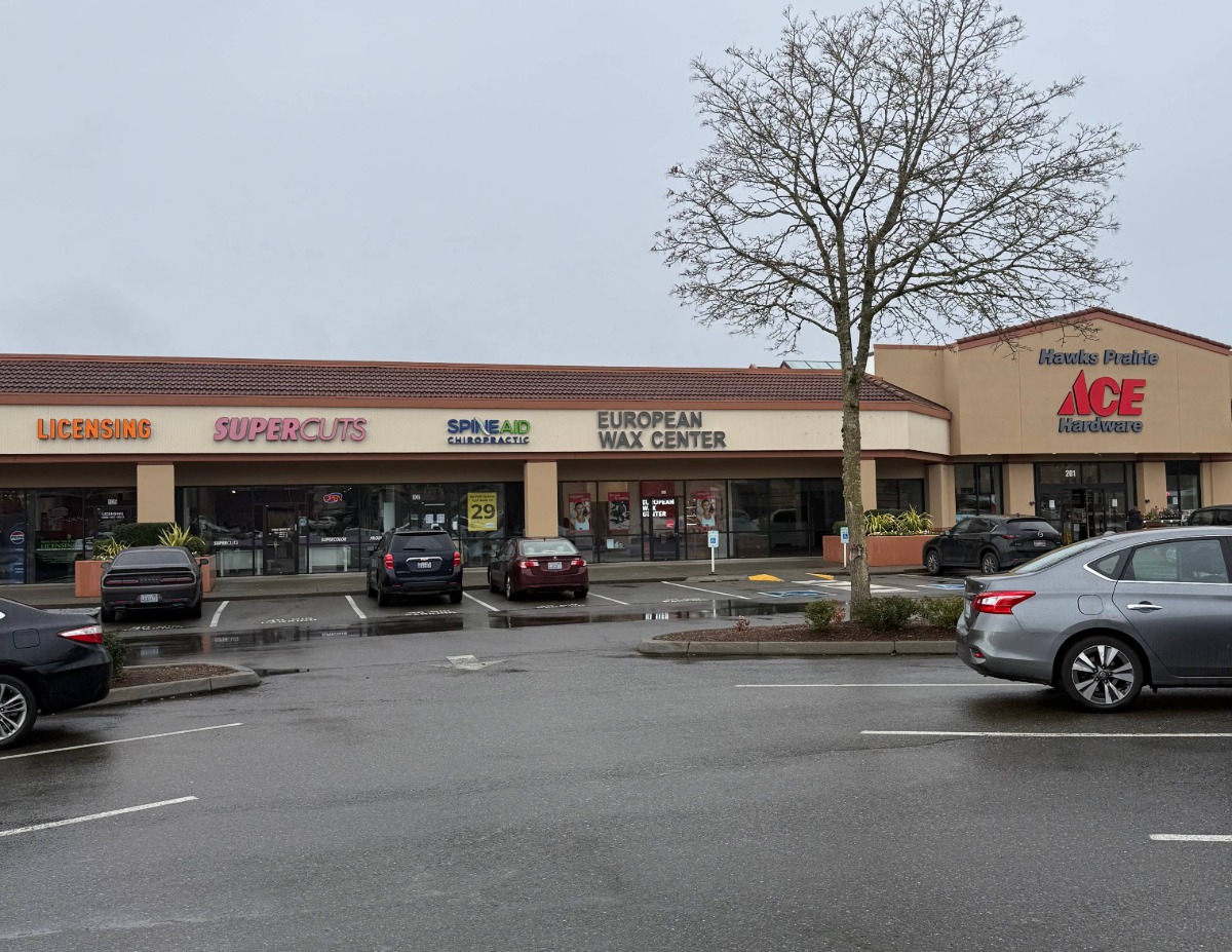 Book Lacey-Hawks Prairie Shopping Center Waxing Services at European Wax Center