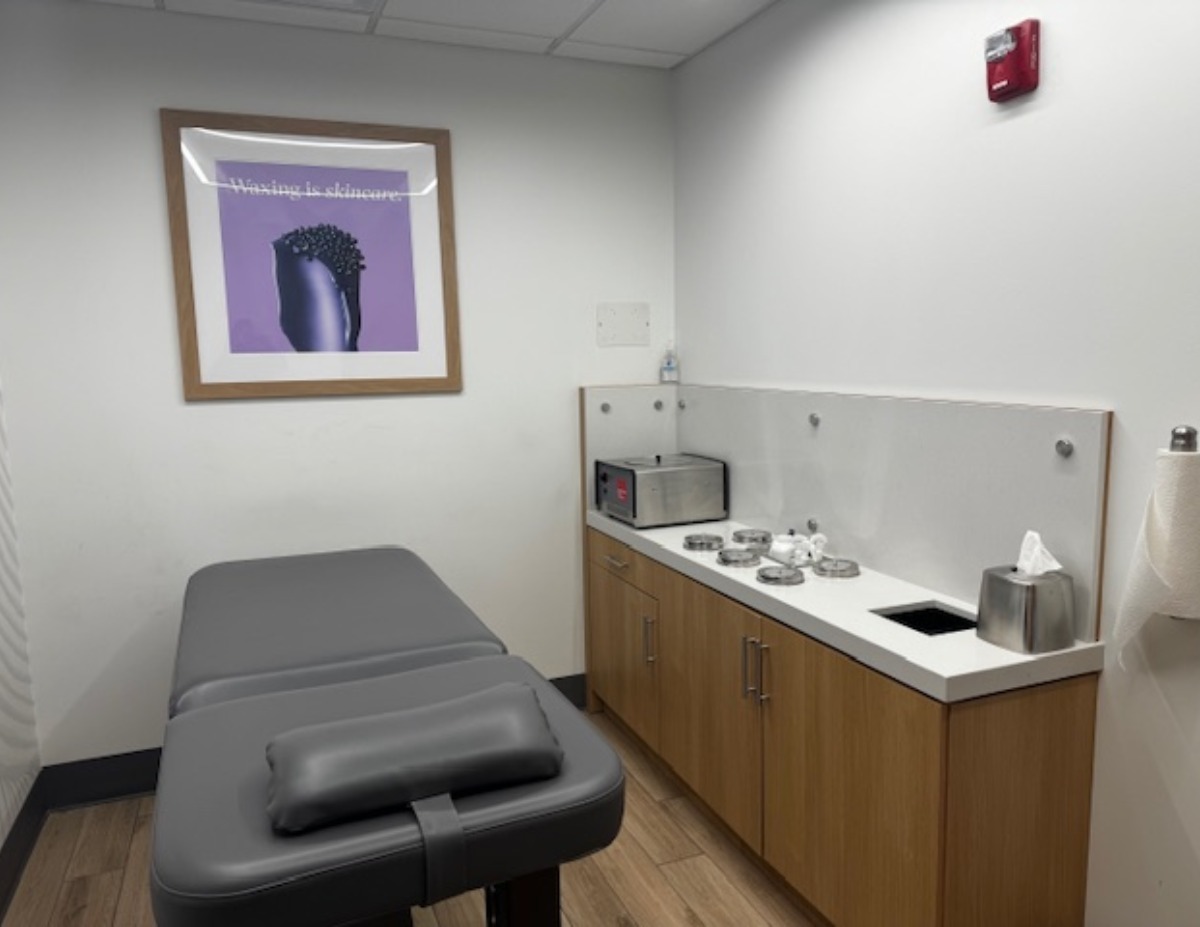 Book Hillside – Hillside Town Center Waxing Services at European Wax Center