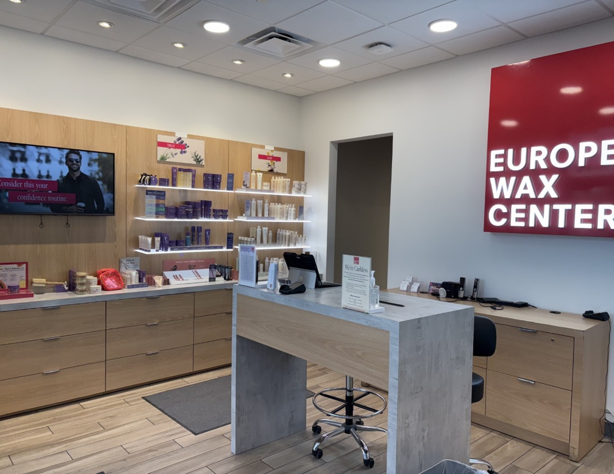 Book Waxing in Gurnee at European Wax Center