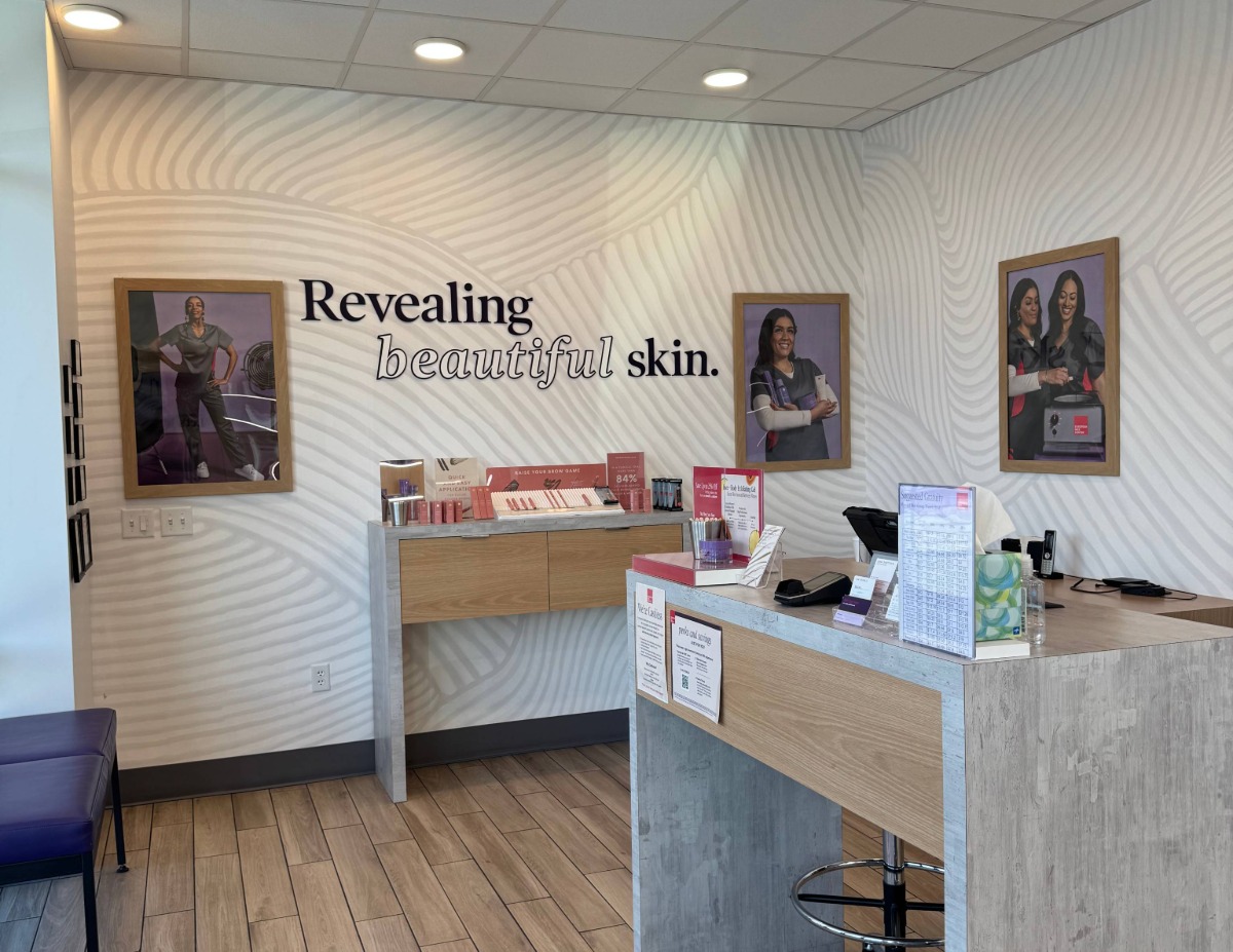 Book Riverton – Mountain View Place Waxing Services at European Wax Center