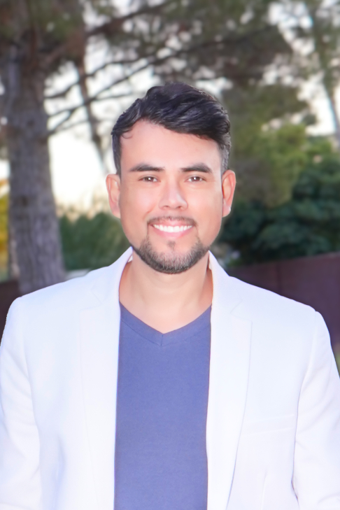 Headshot for Hans Morales