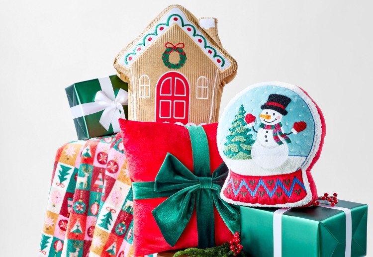 SHOP HOLIDAY GIFTS