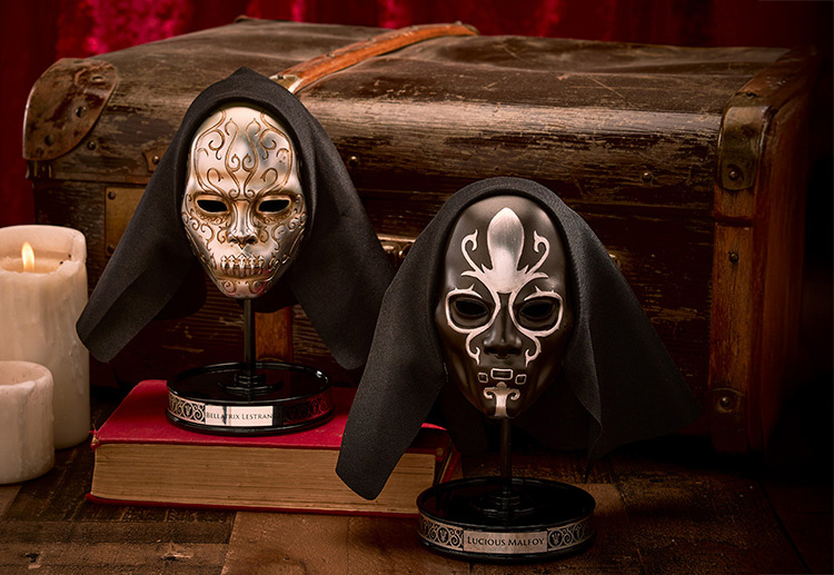 Shop TV & Movie Décor